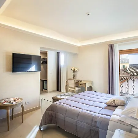 Cavour 3*